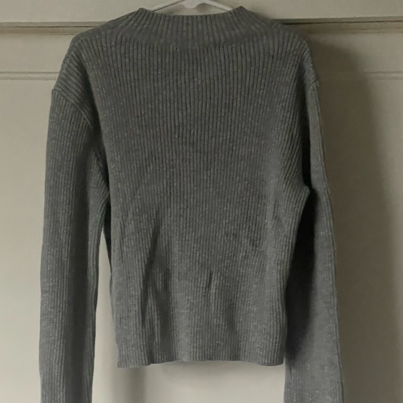 Creation from Brandy Melville. Long sleeve gray crew neck top. Great to layer. - Picture 3 of 3